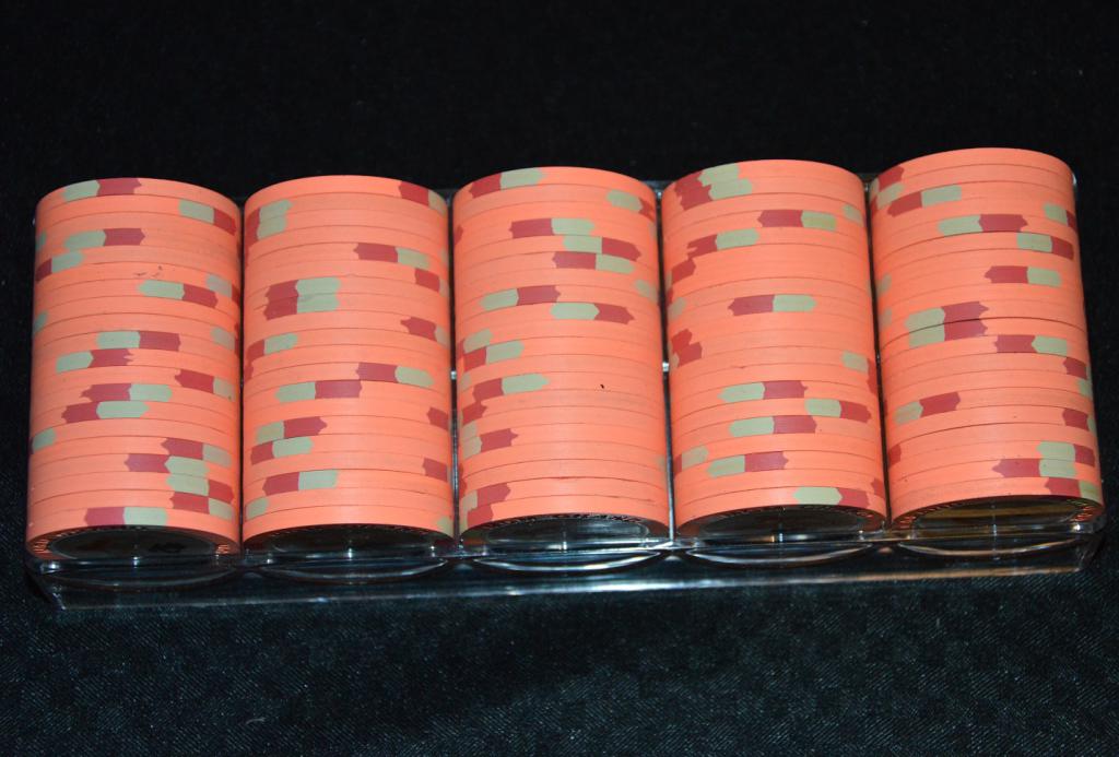 SOLD 100 x MGM 25c quarters Poker Chip Forum