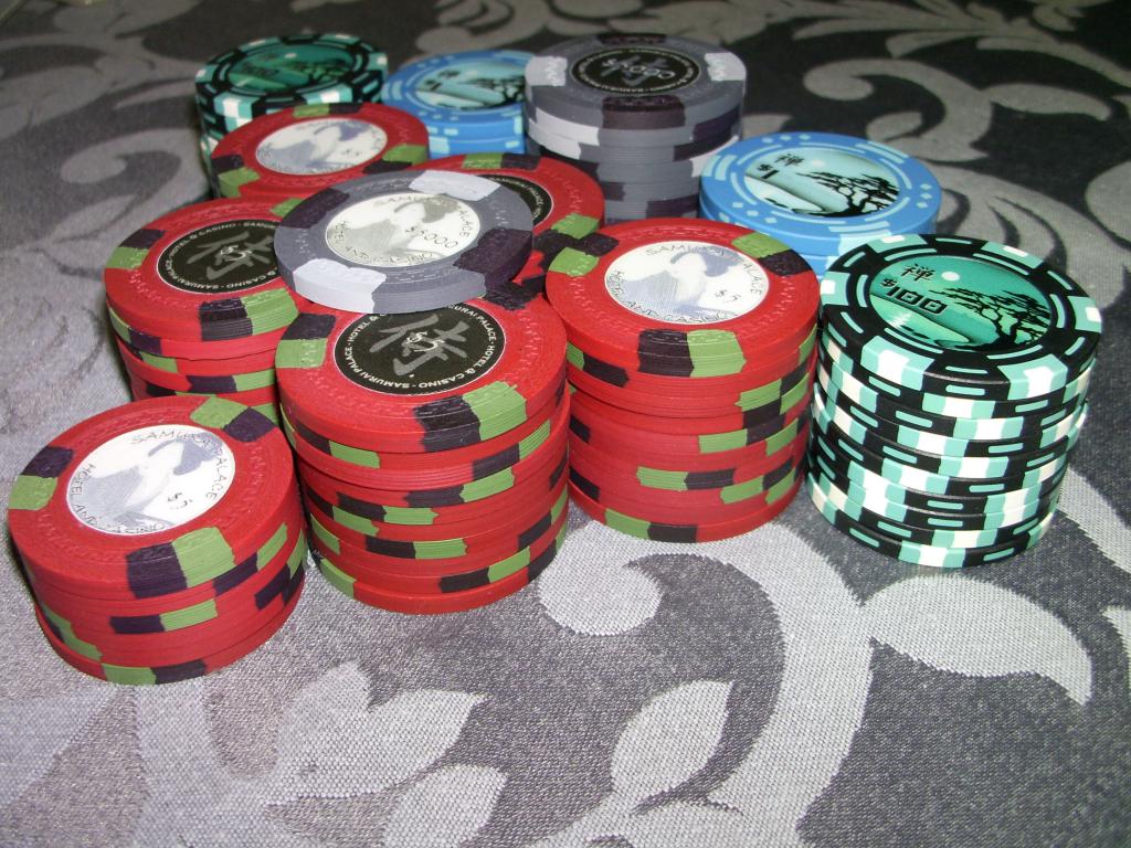 Samurai palace poker chips