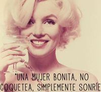 Una mujer bonita no coquetea... Frases para Compartir en Facebook megustairapuato Frases para Compartir en Facebook