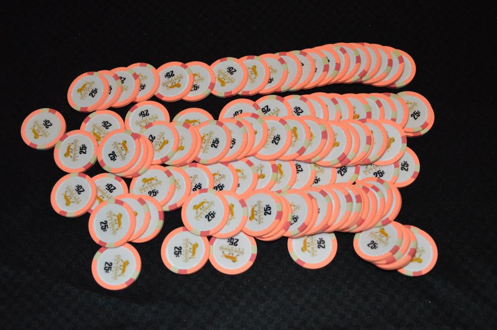 SOLD 100 x MGM 25c quarters Poker Chip Forum
